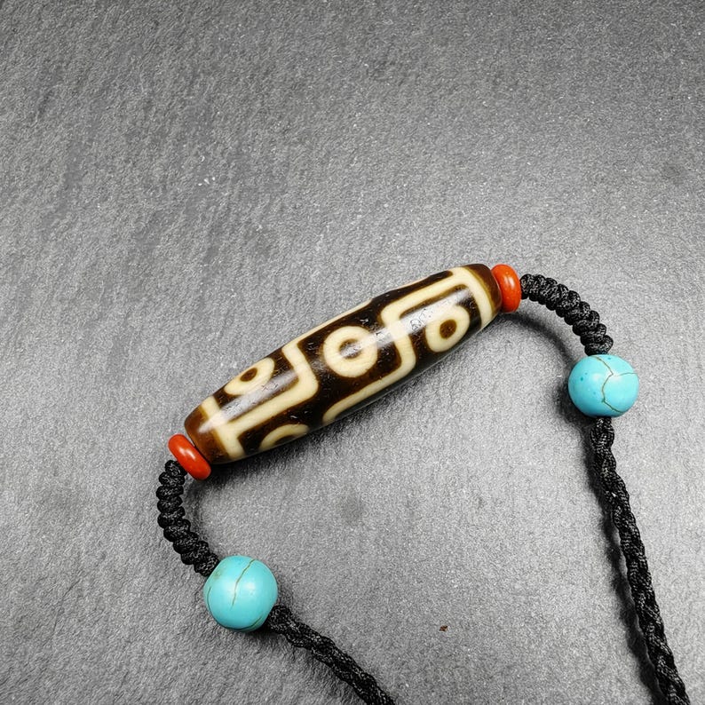 9 Eyes Dzi Bead Necklace | 41 x 11"