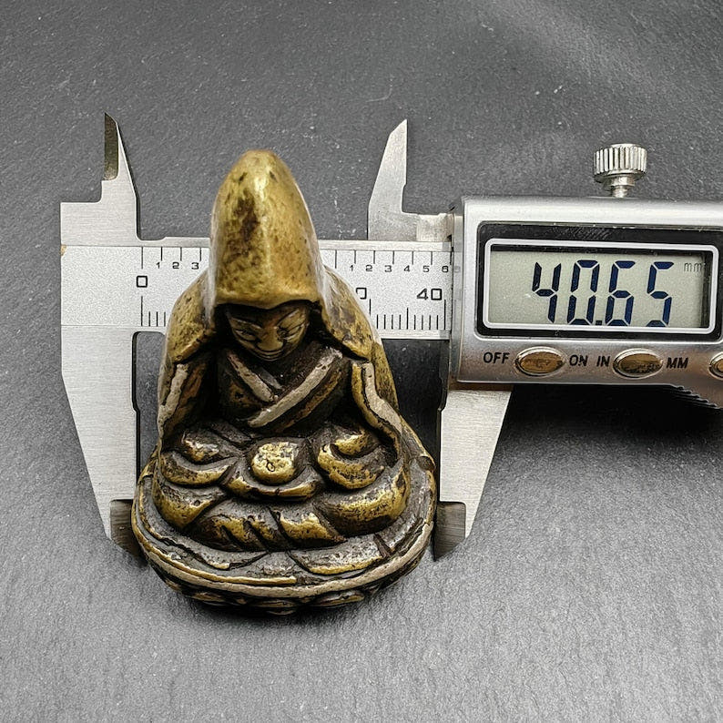 Guru Rinpoche Statue - Tibetan Buddhist statue, size reference