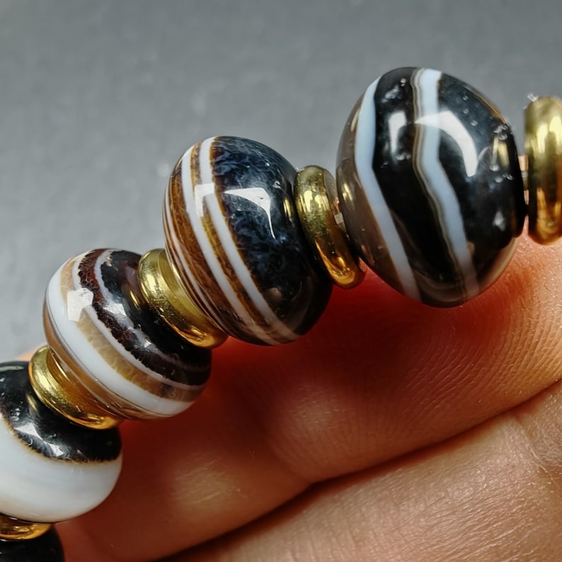 Wrist Mala | 11mm Medicine Buddha Dzi Bracelet