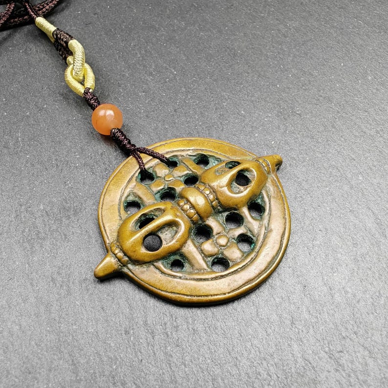 Tibetan talisman - Vajra Amulet - Dorje Pendant Badge