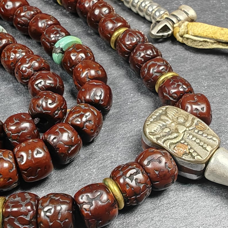 Authentic 8mm Rudraksha Necklace Mala: Tibetan 108 Prayer Beads Rosary - 40cm Stretched