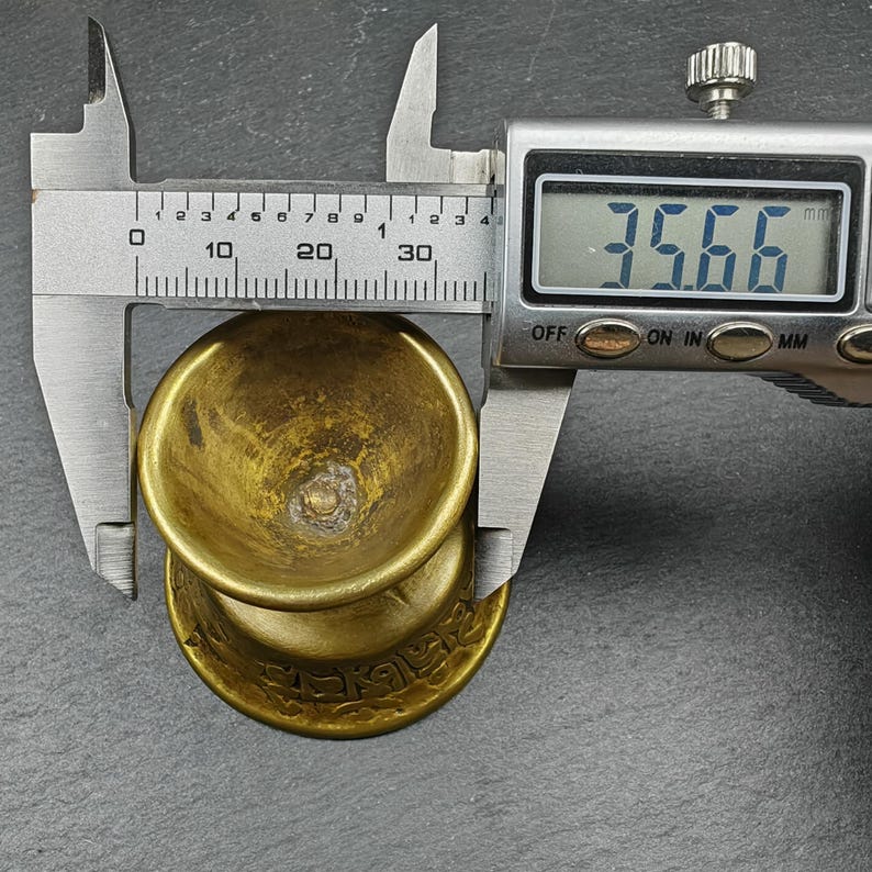 Tibetan Buddhist Offering Butter Lamps Set - Carved OM Mani Pademe Hum Letter - Made of Bronze