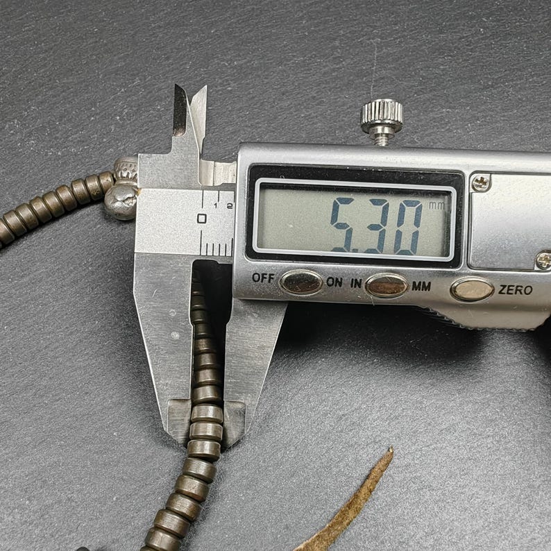 5mm Cold Iron Ascetic Hand Hold Mala