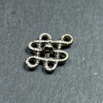 Vintage Lucky Knot Amulet Endless Knot Charm Mala Pendant