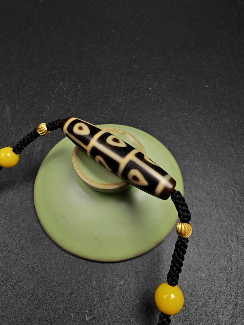 Antique 9 Eyes Bodhi Heart Dzi Necklace - 53 x 13mm