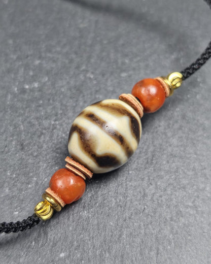 Authentic Tiger Tooth Darlo Dzi Choker - Tibetan Dzi Short Necklace