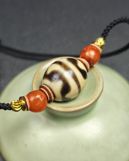 Authentic Tiger Tooth Darlo Dzi Choker - Tibetan Dzi Short Necklace