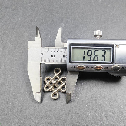 Vintage Lucky Knot Amulet Endless Knot Charm Mala Pendant