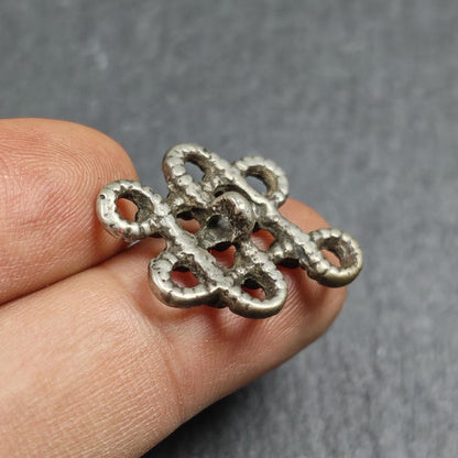 Vintage Lucky Knot Amulet Endless Knot Charm Mala Pendant