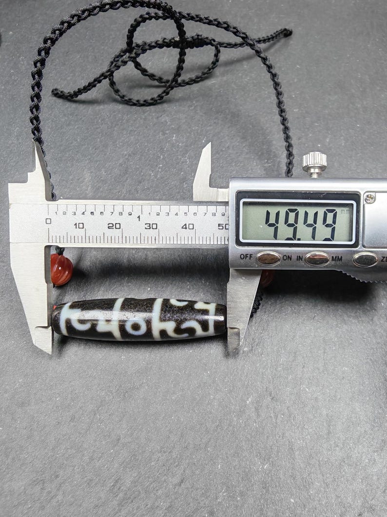 Dzi Neckalce - Guru Rinpoche Three Realms 3 Eyes Dzi Bead,50× 12 mm