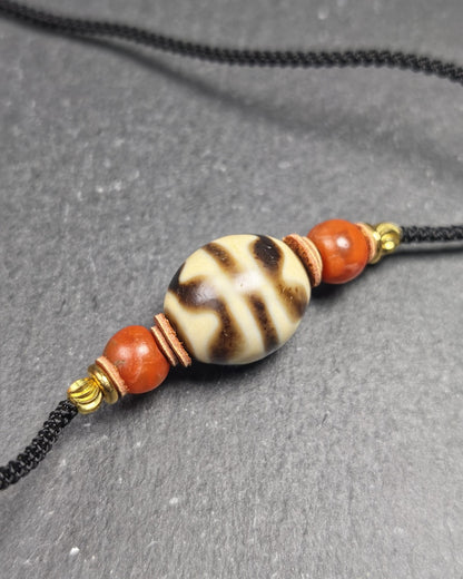 Authentic Tiger Tooth Darlo Dzi Choker - Tibetan Dzi Short Necklace