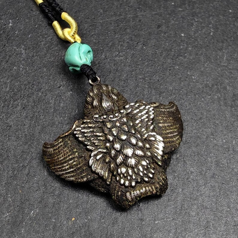 Antique Garuda Amulet | 38*41mm