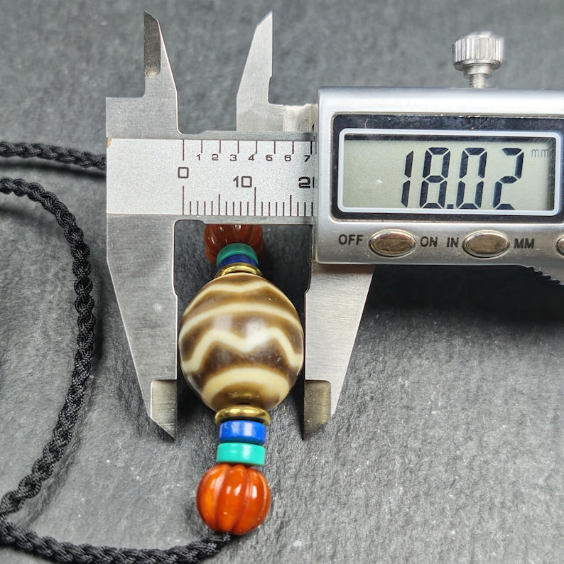 Dzi Bead Necklace - Wave Totem Dalo Dzi Clavicle Chain 20*18mm