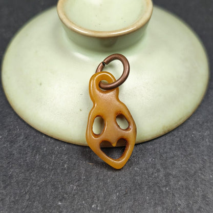 Ghost Skull Pendant - Yak Bone Carved Tibetan Amulet - 30×16mm