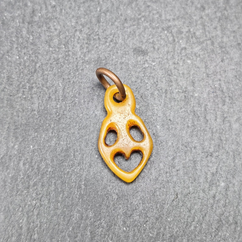 Ghost Skull Pendant - Yak Bone Carved Tibetan Amulet - 30×16mm