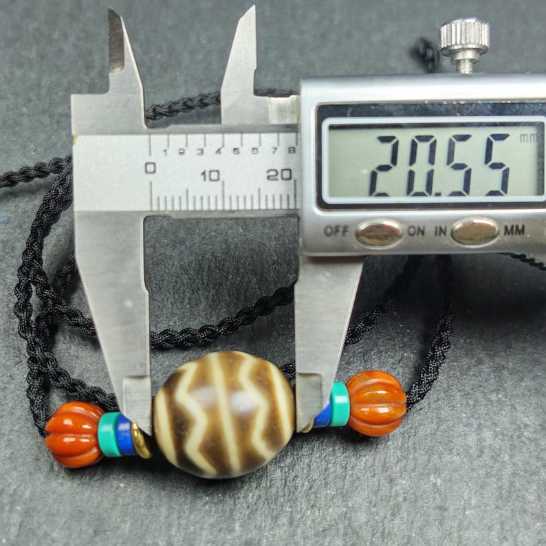 Dzi Bead Necklace - Wave Totem Dalo Dzi Clavicle Chain 20*18mm