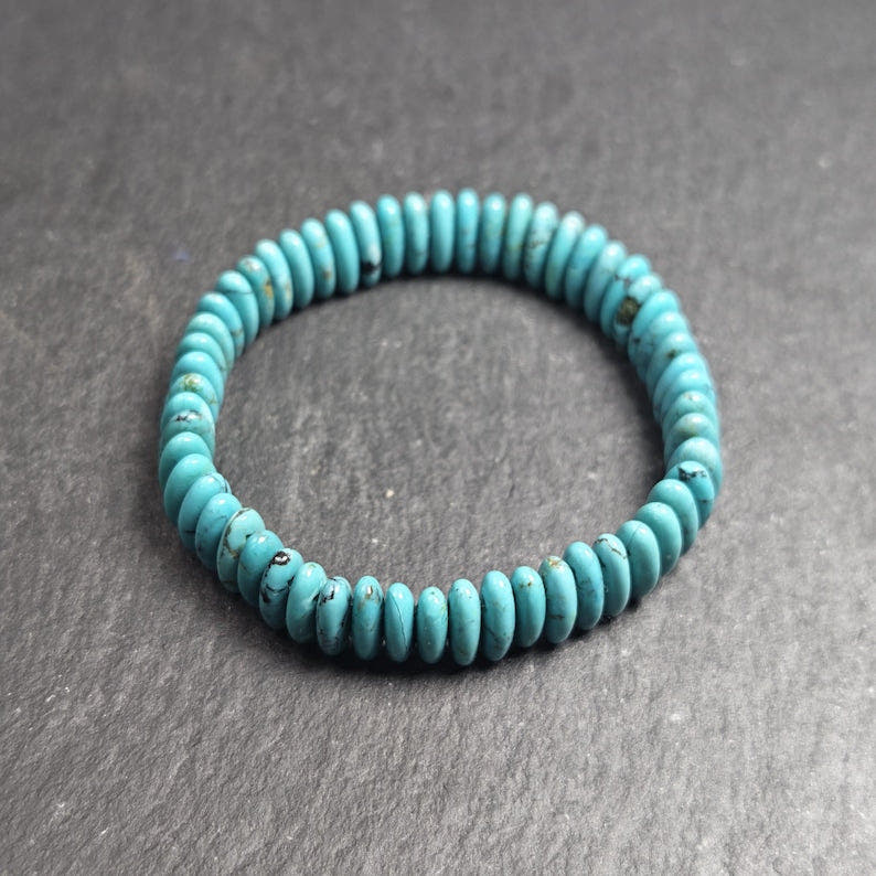 Turquoise Bracelet - Old Tibetan Wrist Mala - Tibetan Buddhist mala beads, front view