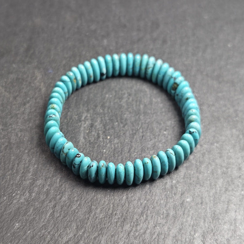 Turquoise Bracelet - Old Tibetan Wrist Mala - Tibetan Buddhist mala beads, front view