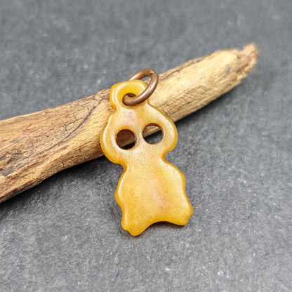 Skull Pendant - Yak Bone Carved Tibetan Amulet - 30×16mm