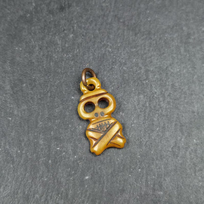 Skull Pendant - Yak Bone Carved Tibetan Amulet - 30×16mm