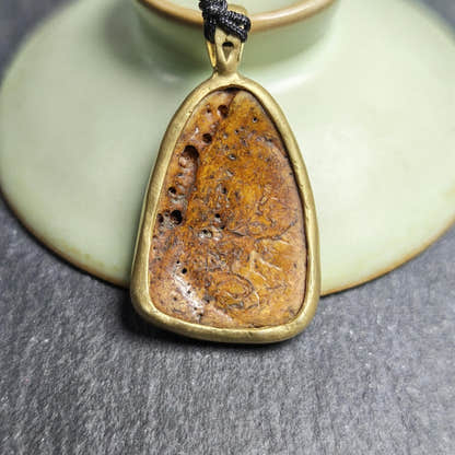 Shield-shaped Kapala Amulet - 33mm - Tibetan Buddhist amulet, view 8