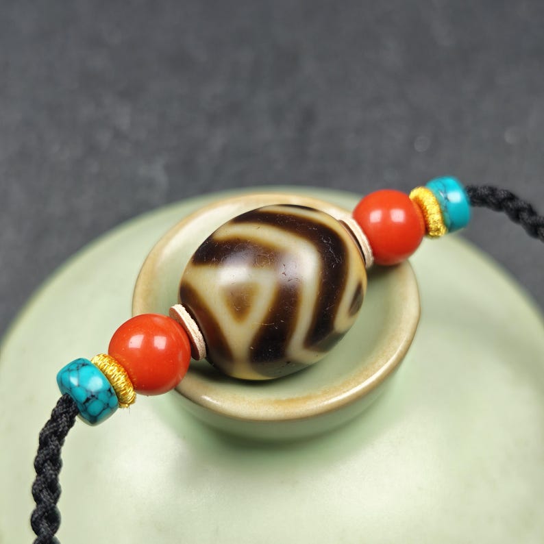 Wave Darlo Dzi Bead Necklace | Tibetan Dzi Amulet 20*18mm Gandhanra-ART