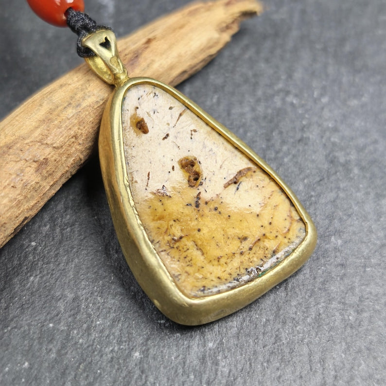 Shield-shaped Kapala Amulet - 37mm × 27mm - Decades Old Gandhanra-ART