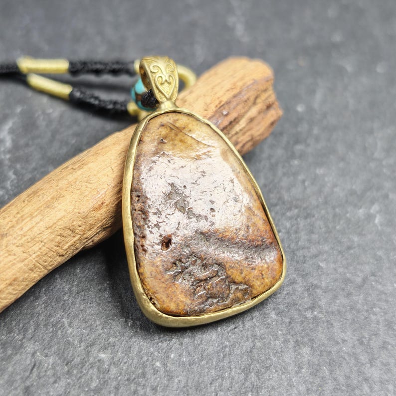 Shield-shaped Kapala Amulet - 33mm - Tibetan Buddhist amulet, view 5