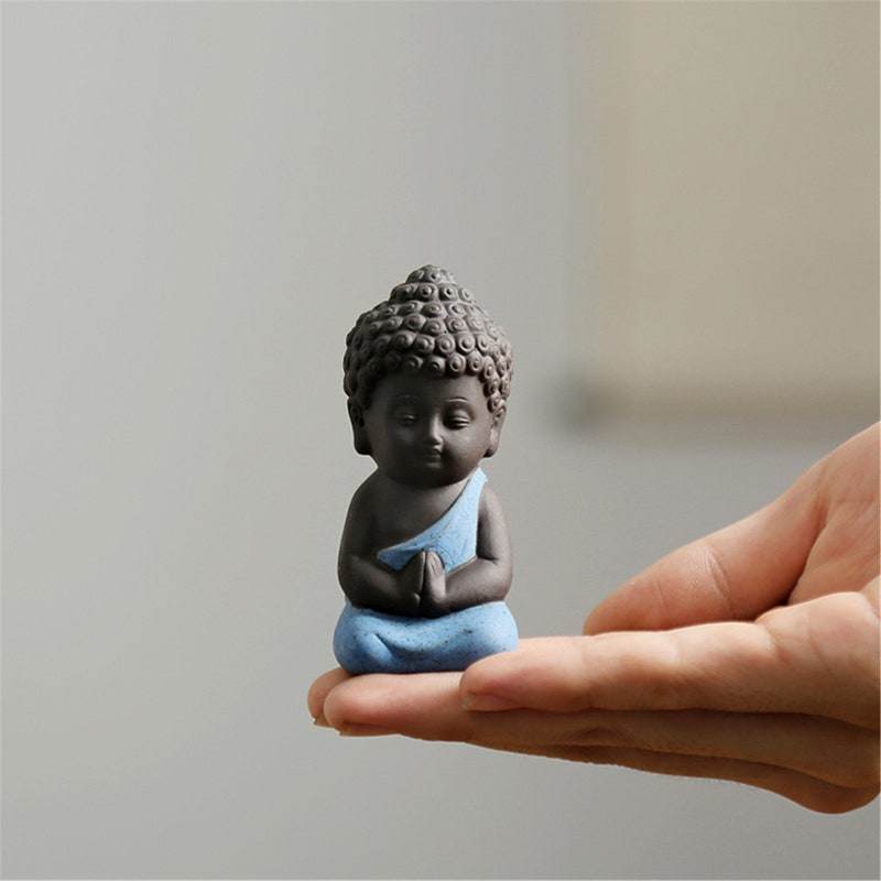 Purple Sand Meditation Buddha Statue - Tibetan Buddhist statue, close-up detail