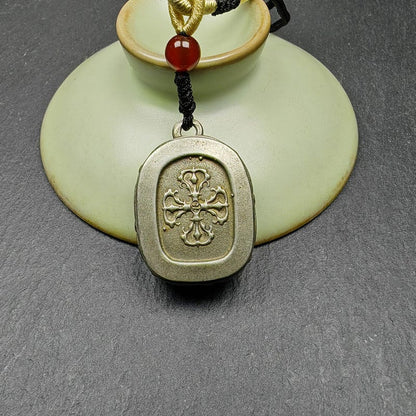 Gau Ghau Shrine, Altar Amulet Pendant