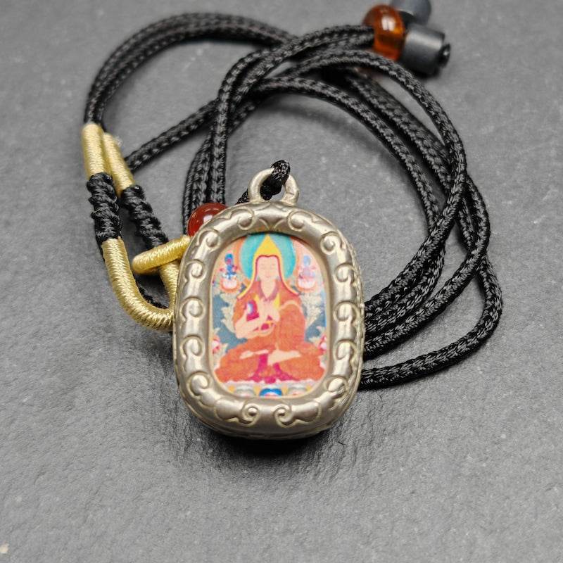 Gau Ghau Shrine, Altar Amulet Pendant - Tibetan Buddhist amulet, detailed view