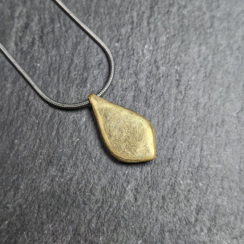 Buddhist Amulet Necklace | Yellow Jambhala Protection Necklace Gandhanra-ART
