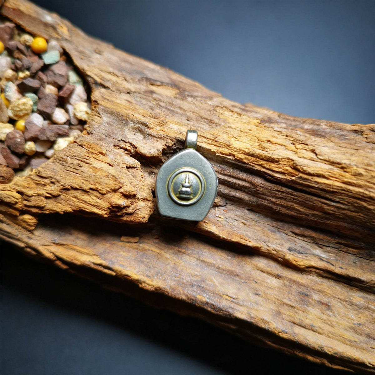 Gau Ghau Shrine,Amulet Pendant - Tibetan Buddhist amulet, close-up detail