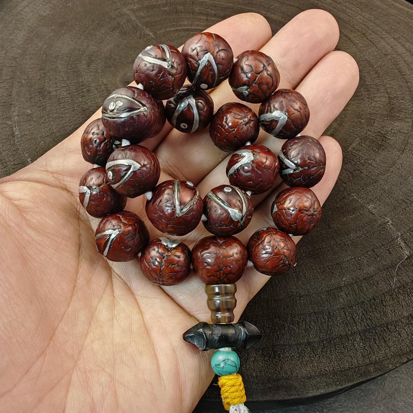 Inlaid Bodhi Seed Hand Hold Wrist Mala - Decades Old