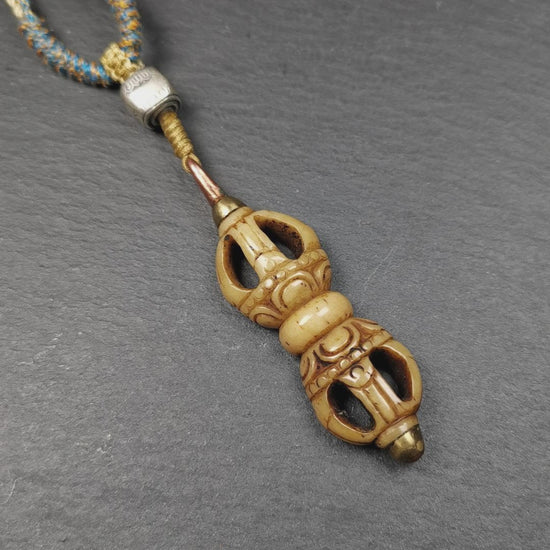 Gandhanra Old Tibetan Kapala Leg Bone Amulet, Vajra Dorje Pendant,41mm × 17mm