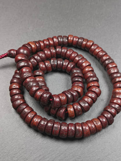 This bodhi seed mala was collected from Derge county,about 30 years old,hold and blessed by a lama. It is composed of 108 bodhi seed beads, bevel cut shape,brown color,approximately 13mm / 0.5 inch ,perimeter is about 70cm,27.5 inches.