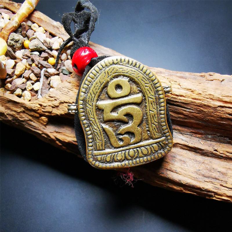Gau Ghau Shrine, Tibetan Letter Hum,Mini Buddhist Altar Amulet Pendant