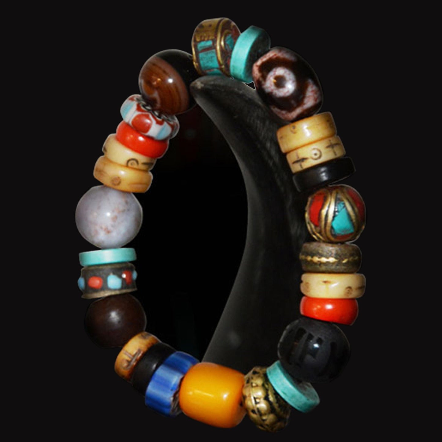Gandhanra Assorted Tibetan Dzi Bead Bracelet