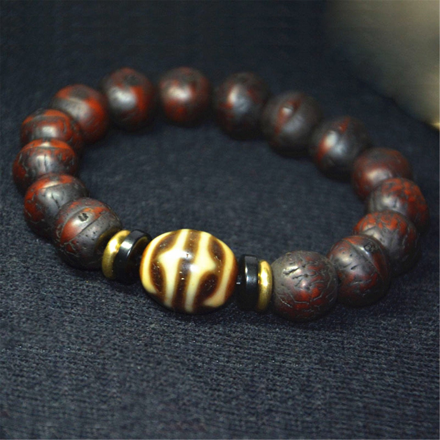 Gandhanra Unique Tibetan Dzi Bead Bracelet(30 Years Old), Tiger Tooth Dzi with Bodhi Beads