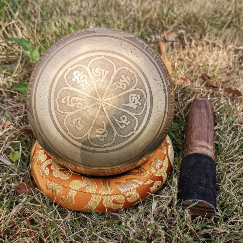 Gandhanra Classical Tibetan Singing Bowl with Amitayus Buddha Mandala Symbol,Handmade in Nepal