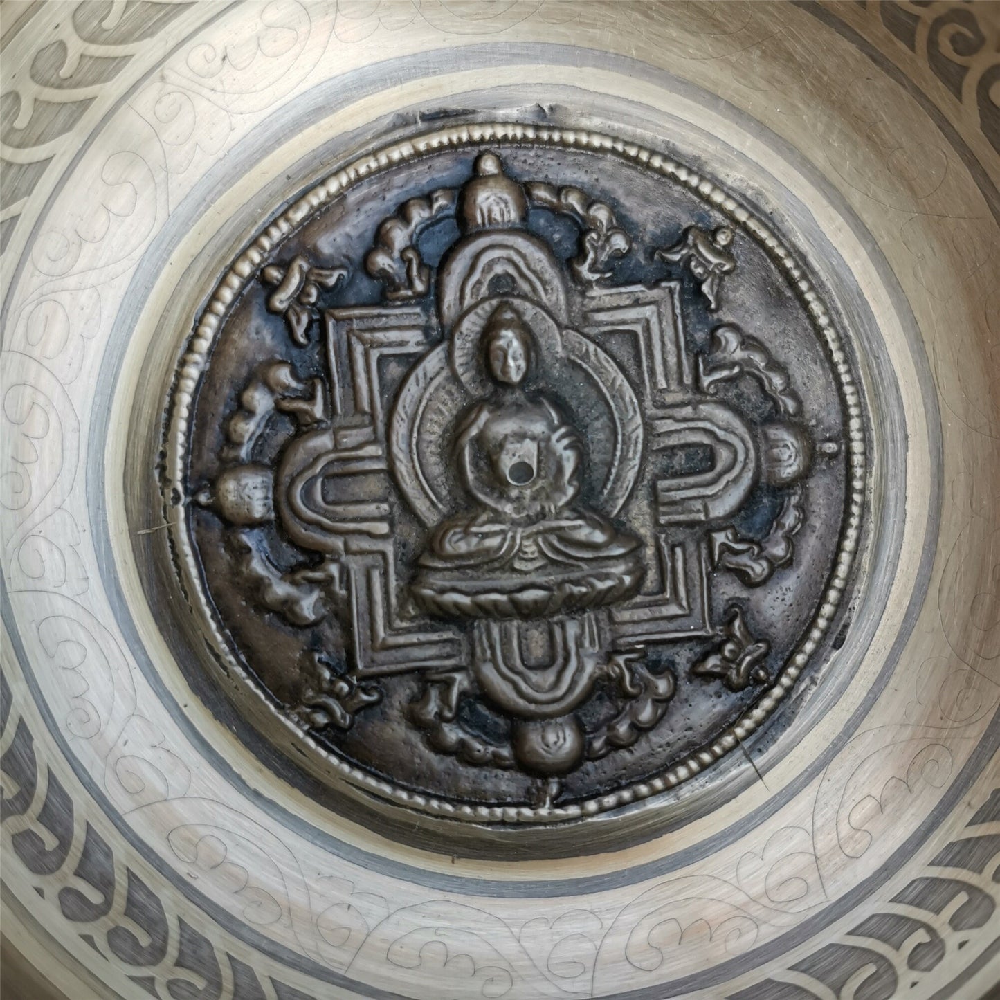 Gandhanra Classical Tibetan Singing Bowl with Amitayus Buddha Mandala Symbol,Handmade in Nepal
