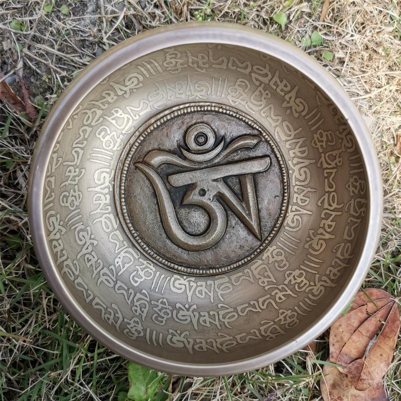 Gandhanra Classical Tibetan Singing Bowl with OM Mantra Symbol,Handmade in Nepal