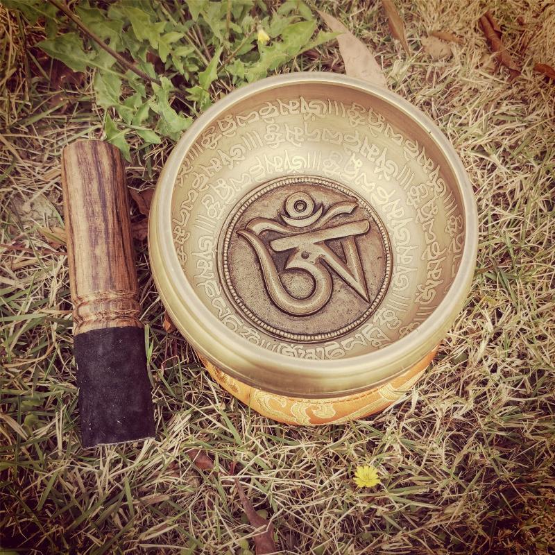 Gandhanra Classical Tibetan Singing Bowl with OM Mantra Symbol,Handmade in Nepal