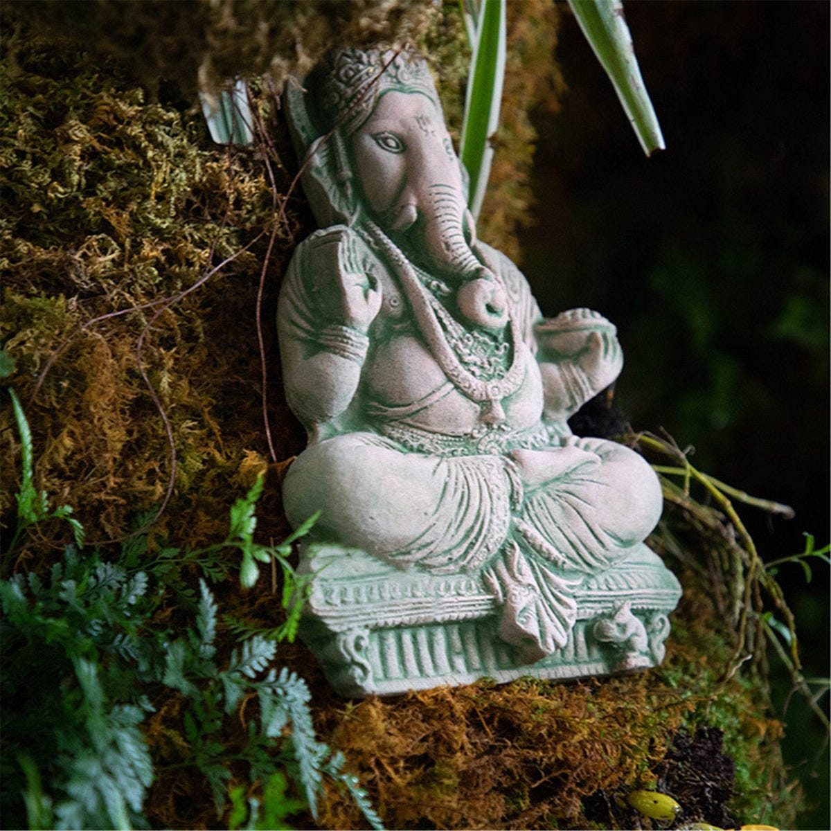 Gandhanra Handmade Thailand Style Ganesha Elephant God Buddha statuary,Stone Car - Buddha statue, size reference