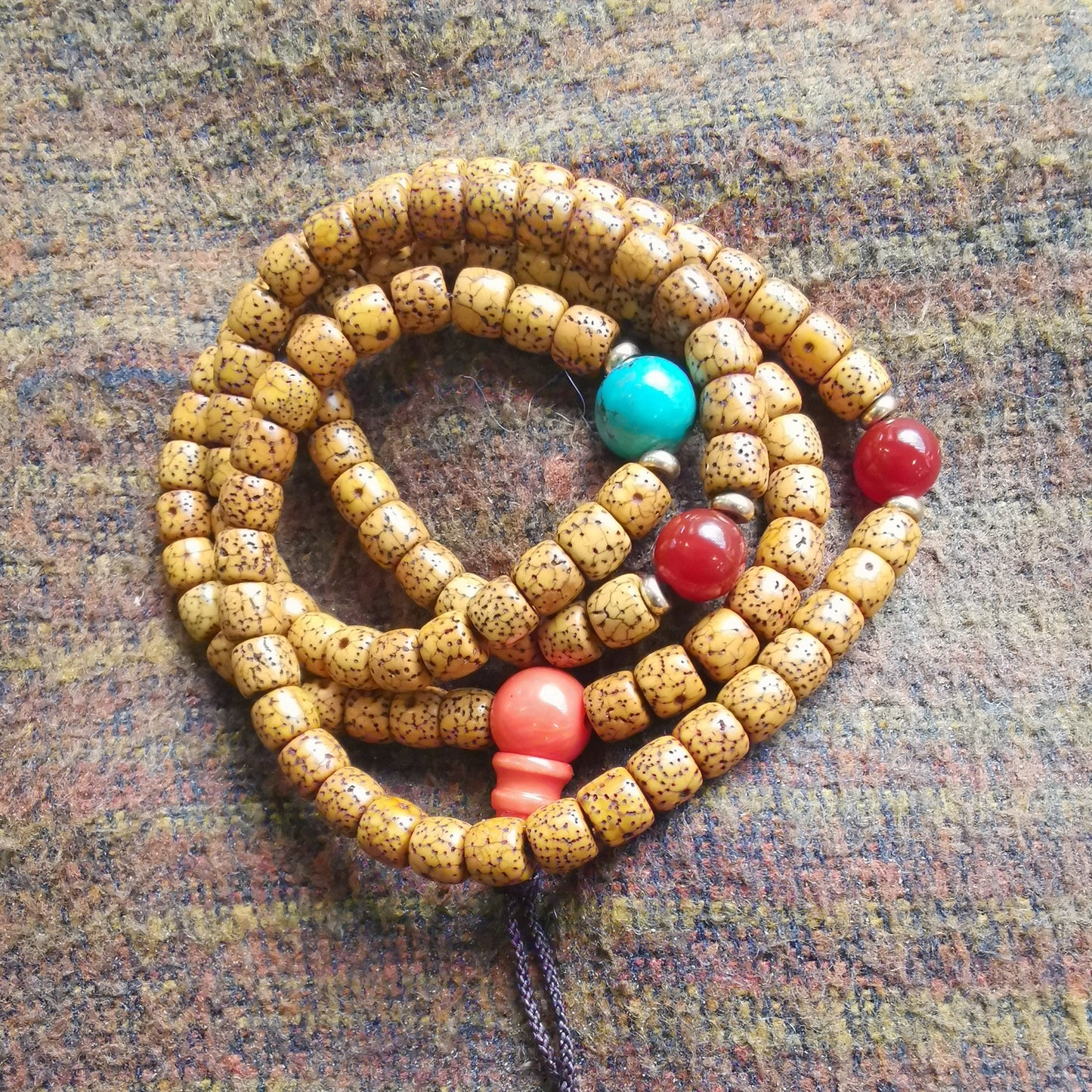 Gandhanra Handmade Old Bodhi Beads,108 Mala Beads Necklace,Rudraksha Beads for Meditation and Prayer