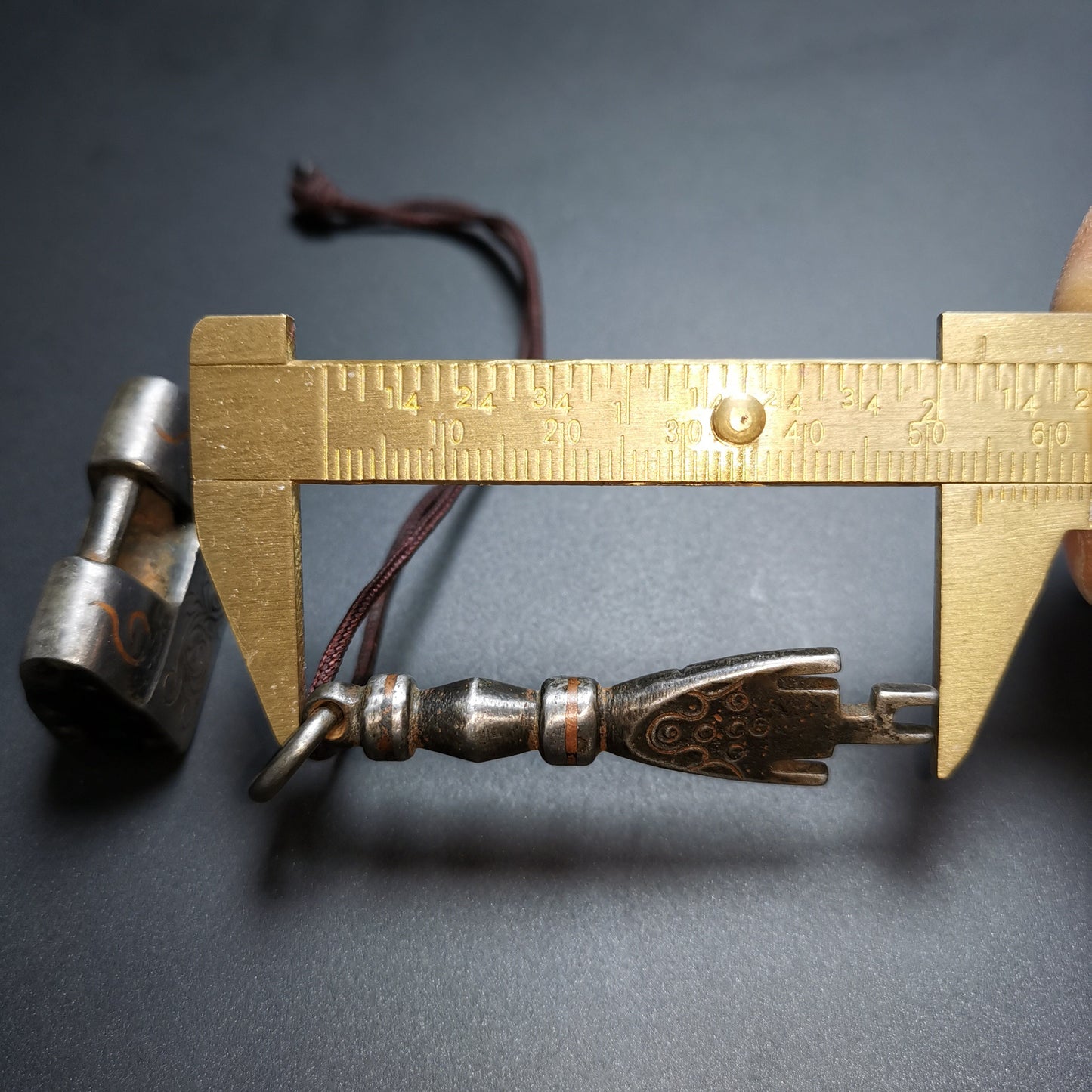 Gandhanra Handmade Antique Design Iron Padlock Amulet From Tibetan, Prefect Mini Lock for Home Decor / Suitcase
