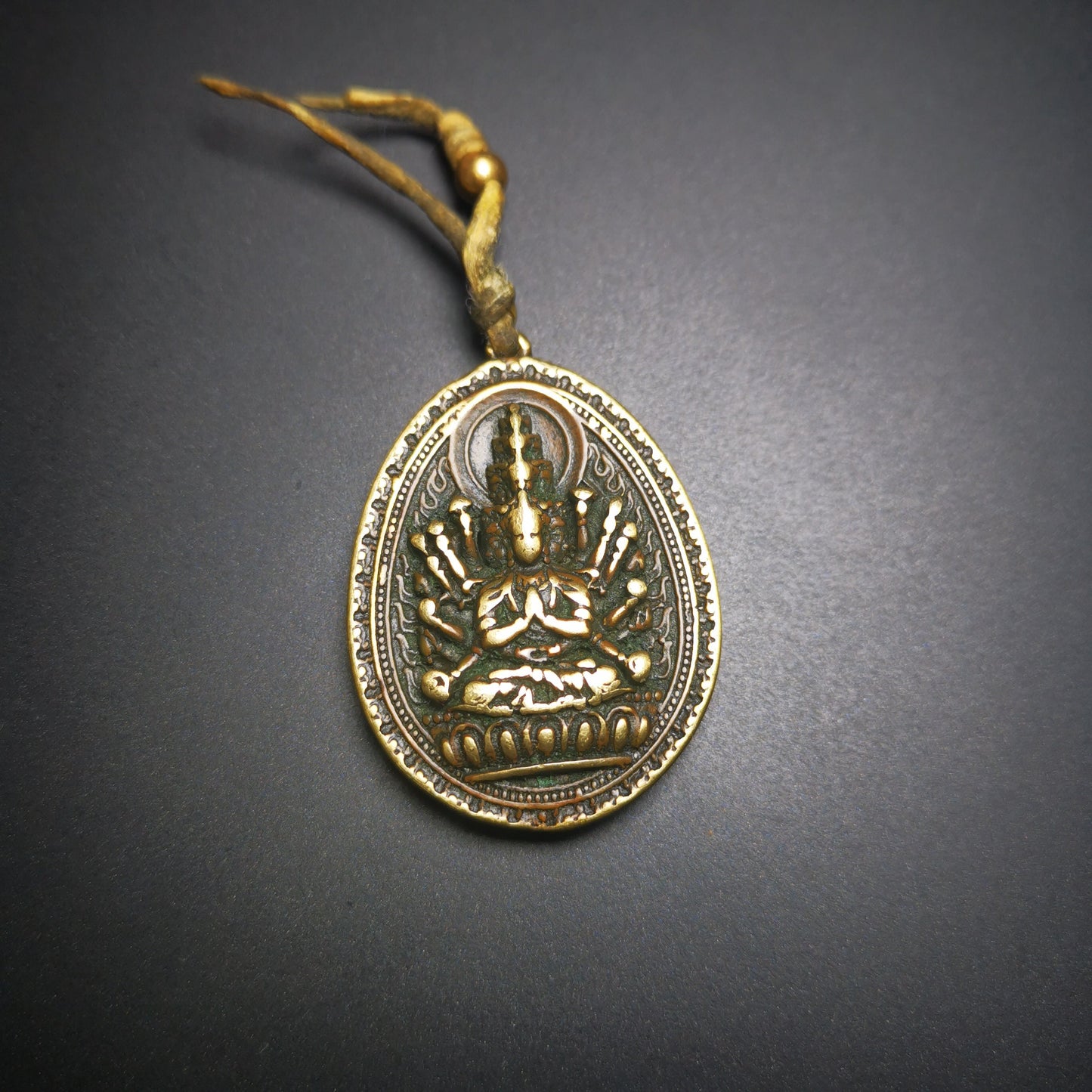 Gandhanra Antique Tibetan Buddhist Amulet,Double Sided Avalokitesvara Amulet,Padmapani,Kuanyin