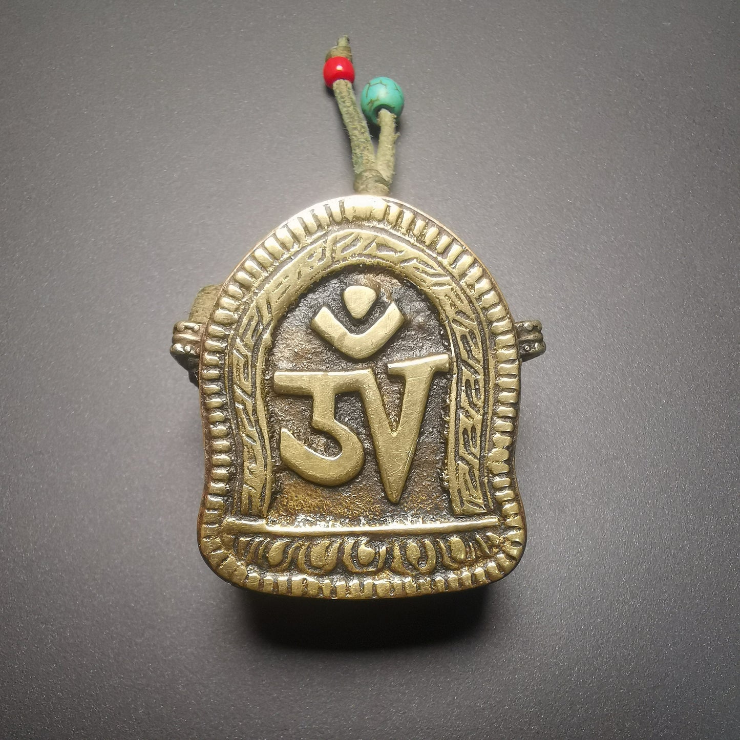 Gandhanra Antique Handmade Gau Ghau Shrine, Mini Tibetan Buddhist Altar Amulet Pendant,80 years old