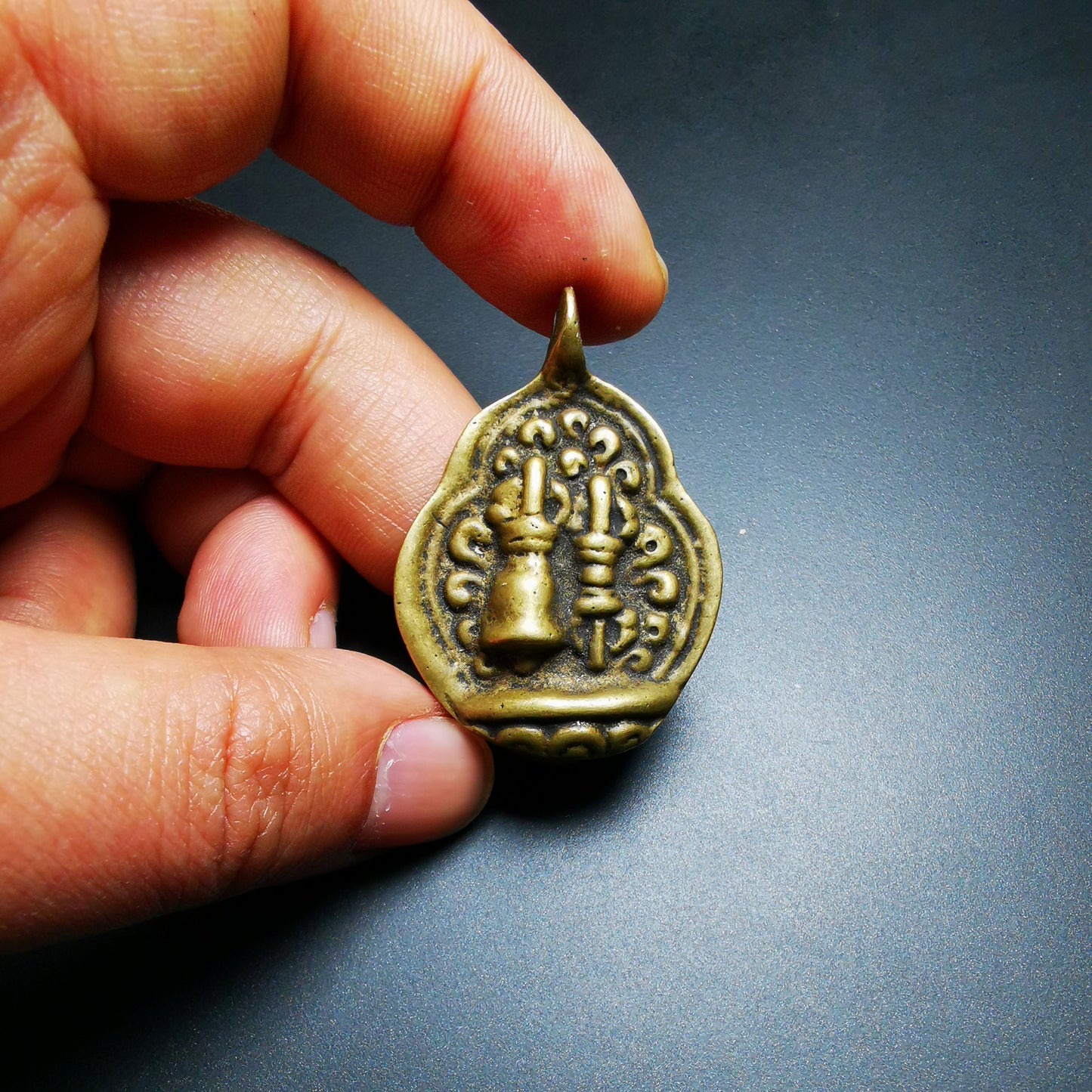 Gandhanra Antique Tibetan Buddhist Amulet,A Tibetan vajra (club) and tribu (bell),50 years old