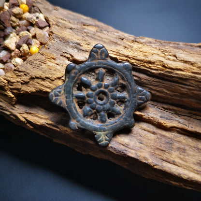 Gandhanra Vintage Thokcha Amulet,Tibetan Budhist Pendant,Dharmachakra,Wheel of Dharma ,60 Years Old
